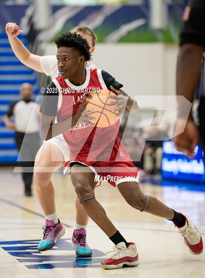 Thumbnail 2 in Westminster Schools of Augusta vs. Laney (100 Black Men of Augusta Thanksgiving Classic) photogallery.