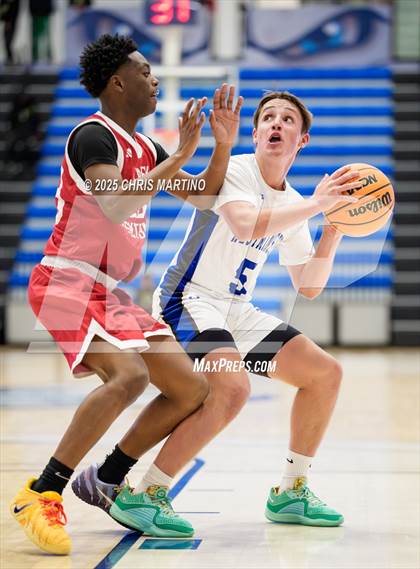 Thumbnail 1 in Westminster Schools of Augusta vs. Laney (100 Black Men of Augusta Thanksgiving Classic) photogallery.