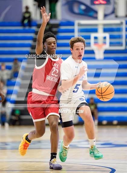 Thumbnail 2 in Westminster Schools of Augusta vs. Laney (100 Black Men of Augusta Thanksgiving Classic) photogallery.