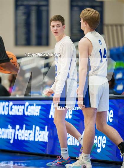 Thumbnail 3 in Westminster Schools of Augusta vs. Laney (100 Black Men of Augusta Thanksgiving Classic) photogallery.