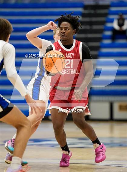 Thumbnail 3 in Westminster Schools of Augusta vs. Laney (100 Black Men of Augusta Thanksgiving Classic) photogallery.