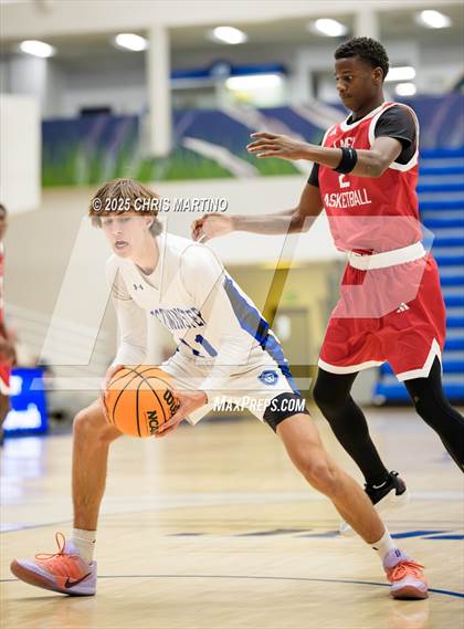 Thumbnail 2 in Westminster Schools of Augusta vs. Laney (100 Black Men of Augusta Thanksgiving Classic) photogallery.