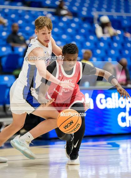 Thumbnail 3 in Westminster Schools of Augusta vs. Laney (100 Black Men of Augusta Thanksgiving Classic) photogallery.