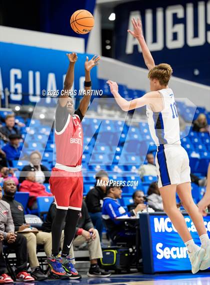Thumbnail 3 in Westminster Schools of Augusta vs. Laney (100 Black Men of Augusta Thanksgiving Classic) photogallery.