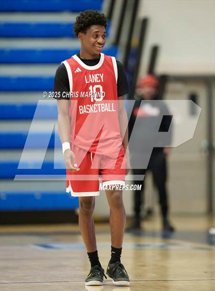 Thumbnail 1 in Westminster Schools of Augusta vs. Laney (100 Black Men of Augusta Thanksgiving Classic) photogallery.