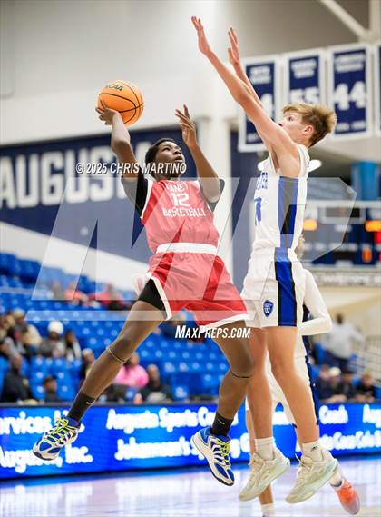 Thumbnail 3 in Westminster Schools of Augusta vs. Laney (100 Black Men of Augusta Thanksgiving Classic) photogallery.