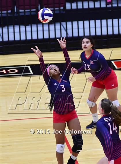 Thumbnail 2 in MacArthur [Douglas] vs Roosevelt [Theodore] (BAC) photogallery.