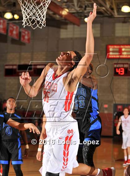 Thumbnail 1 in Shadow Mountain @ Mater Dei (Nike Extravaganza) photogallery.