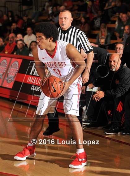 Thumbnail 3 in Shadow Mountain @ Mater Dei (Nike Extravaganza) photogallery.