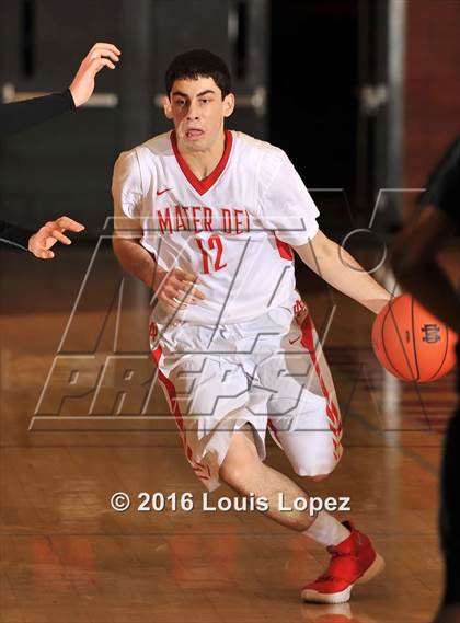 Thumbnail 3 in Shadow Mountain @ Mater Dei (Nike Extravaganza) photogallery.