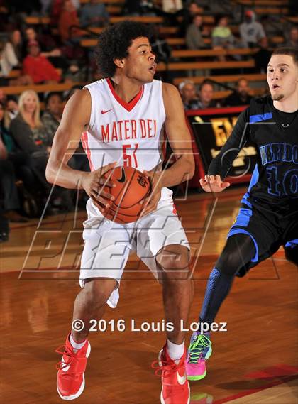 Thumbnail 3 in Shadow Mountain @ Mater Dei (Nike Extravaganza) photogallery.