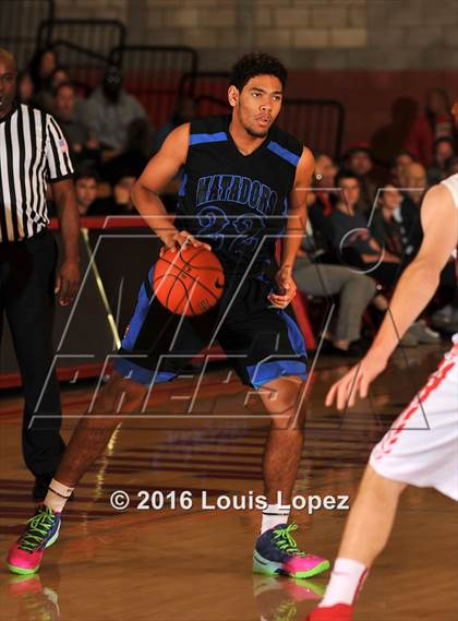 Thumbnail 1 in Shadow Mountain @ Mater Dei (Nike Extravaganza) photogallery.
