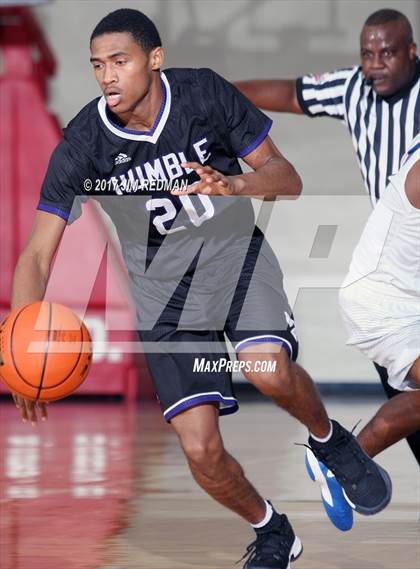Thumbnail 3 in Dickinson vs. Humble (McDolald's Texas Invitational) photogallery.
