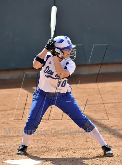 Thumbnail 3 in Trabuco Hills VS Dana Hills (Timberwolf Classic) photogallery.
