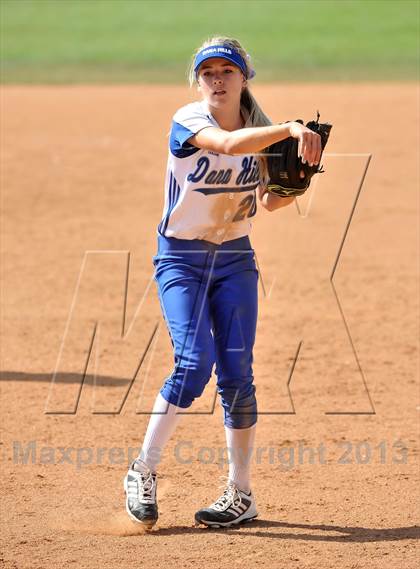 Thumbnail 2 in Trabuco Hills VS Dana Hills (Timberwolf Classic) photogallery.