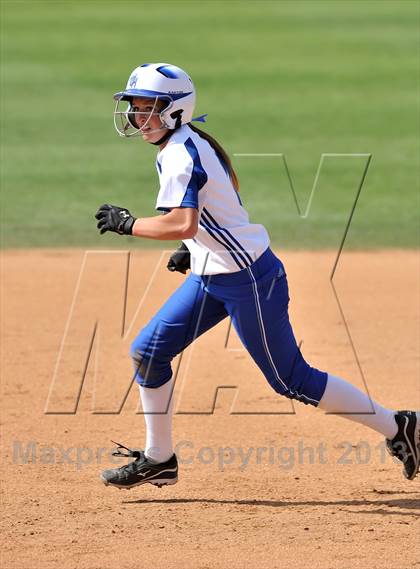 Thumbnail 3 in Trabuco Hills VS Dana Hills (Timberwolf Classic) photogallery.