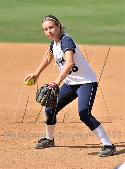 Thumbnail 3 in Trabuco Hills VS Dana Hills (Timberwolf Classic) photogallery.
