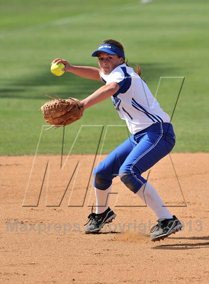 Thumbnail 2 in Trabuco Hills VS Dana Hills (Timberwolf Classic) photogallery.