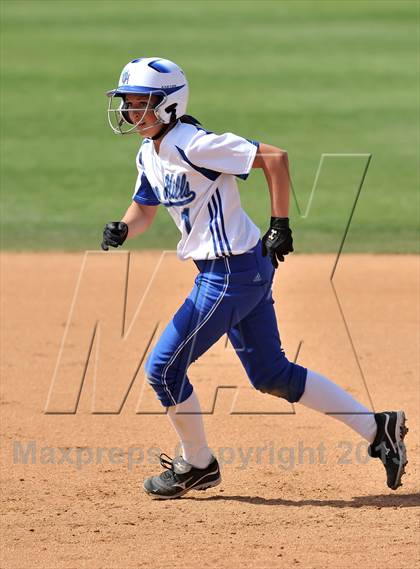 Thumbnail 2 in Trabuco Hills VS Dana Hills (Timberwolf Classic) photogallery.