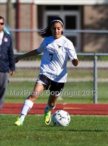 Thumbnail 3 in Dobie [J. Frank] vs Angleton (Pearland Soccer Classic) photogallery.