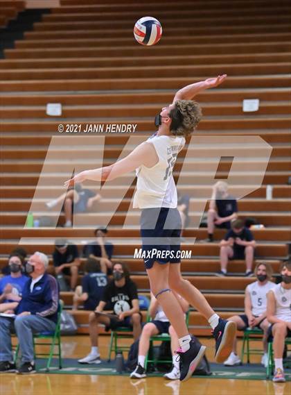 Thumbnail 3 in Coronado vs. Centennial photogallery.