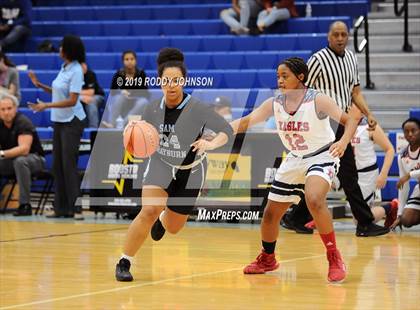 Thumbnail 3 in Dawson vs. Sam Rayburn (McDonald's Texas Invitational) photogallery.