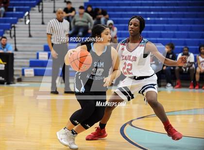 Thumbnail 2 in Dawson vs. Sam Rayburn (McDonald's Texas Invitational) photogallery.