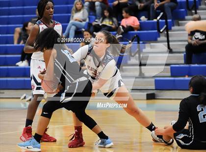 Thumbnail 1 in Dawson vs. Sam Rayburn (McDonald's Texas Invitational) photogallery.