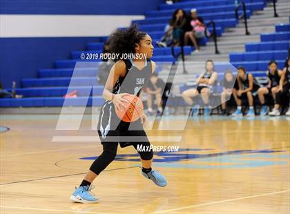 Thumbnail 1 in Dawson vs. Sam Rayburn (McDonald's Texas Invitational) photogallery.