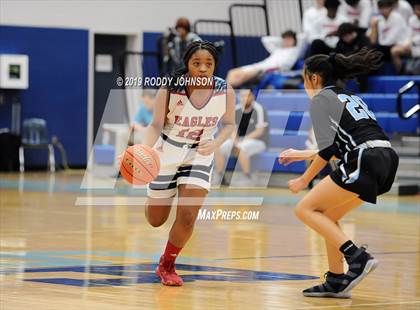 Thumbnail 2 in Dawson vs. Sam Rayburn (McDonald's Texas Invitational) photogallery.
