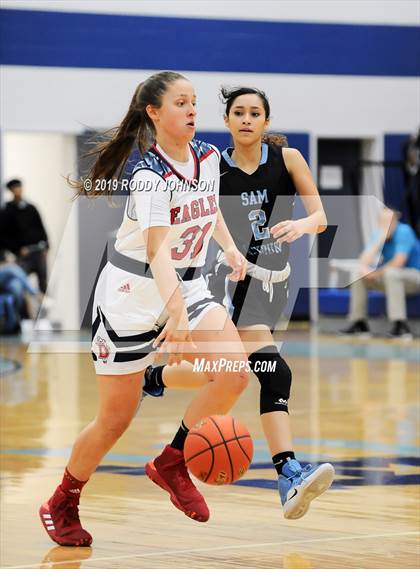 Thumbnail 1 in Dawson vs. Sam Rayburn (McDonald's Texas Invitational) photogallery.