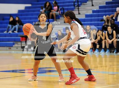 Thumbnail 3 in Dawson vs. Sam Rayburn (McDonald's Texas Invitational) photogallery.