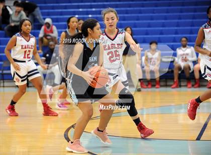 Thumbnail 1 in Dawson vs. Sam Rayburn (McDonald's Texas Invitational) photogallery.
