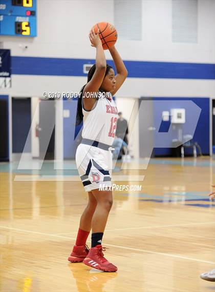 Thumbnail 3 in Dawson vs. Sam Rayburn (McDonald's Texas Invitational) photogallery.