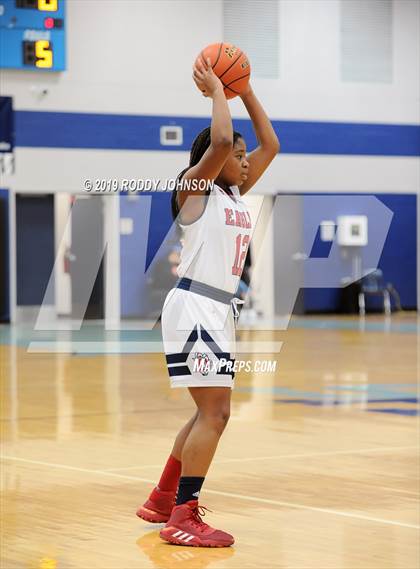 Thumbnail 2 in Dawson vs. Sam Rayburn (McDonald's Texas Invitational) photogallery.