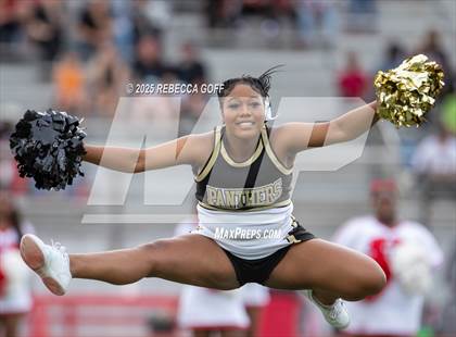 Thumbnail 1 in Anahuac @ Hitchcock photogallery.