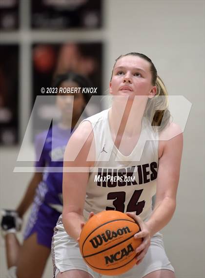 Thumbnail 3 in Valley Vista @ Hamilton (AIA 6A Semifinal) photogallery.