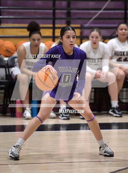 Thumbnail 3 in Valley Vista @ Hamilton (AIA 6A Semifinal) photogallery.
