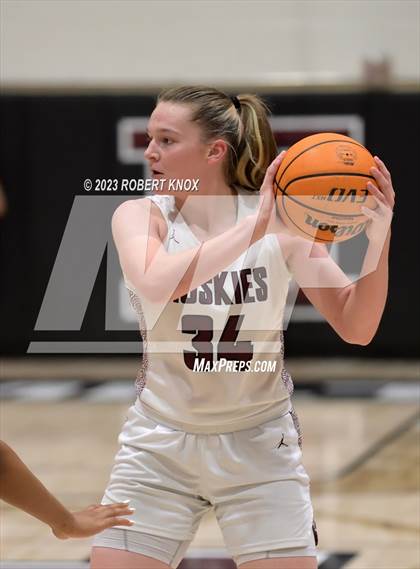 Thumbnail 3 in Valley Vista @ Hamilton (AIA 6A Semifinal) photogallery.
