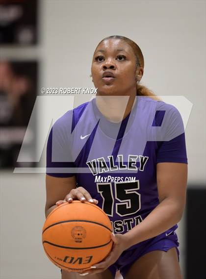 Thumbnail 3 in Valley Vista @ Hamilton (AIA 6A Semifinal) photogallery.