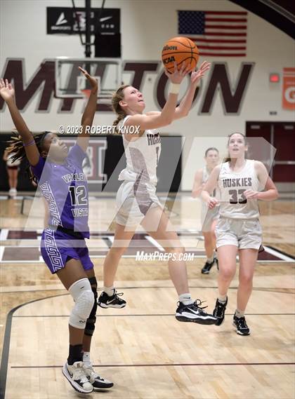 Thumbnail 1 in Valley Vista @ Hamilton (AIA 6A Semifinal) photogallery.