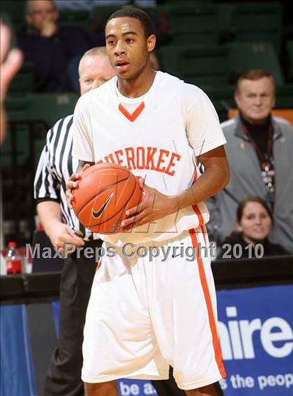 Thumbnail 2 in Cherokee vs Bishop Loughlin (PrimeTime Shootout) photogallery.
