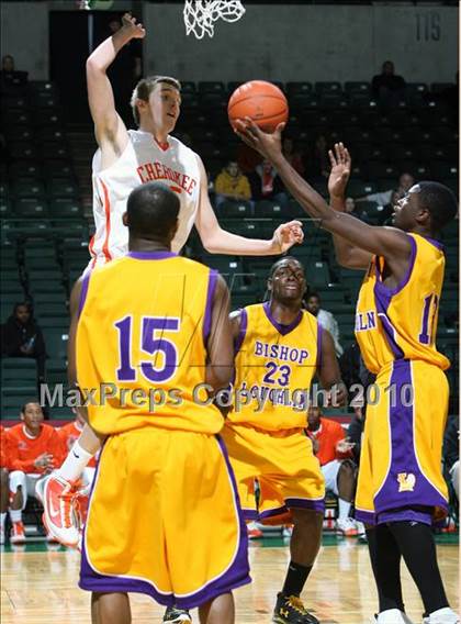Thumbnail 1 in Cherokee vs Bishop Loughlin (PrimeTime Shootout) photogallery.