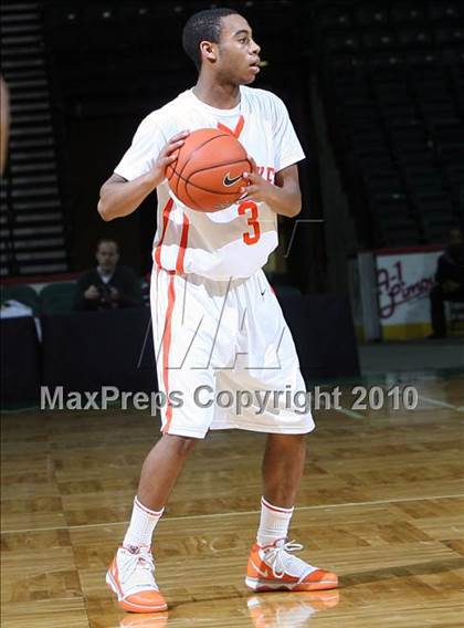Thumbnail 2 in Cherokee vs Bishop Loughlin (PrimeTime Shootout) photogallery.