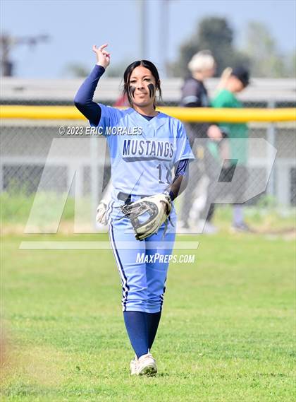 Thumbnail 3 in Otay Ranch vs. Calexico photogallery.