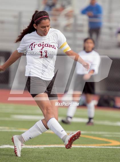 Thumbnail 3 in CALS Early College vs. USC Hybrid (CIF LA City Section D5 Final) photogallery.