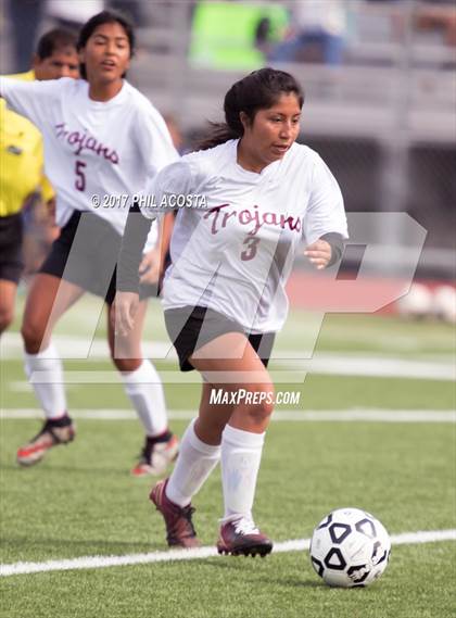 Thumbnail 1 in CALS Early College vs. USC Hybrid (CIF LA City Section D5 Final) photogallery.