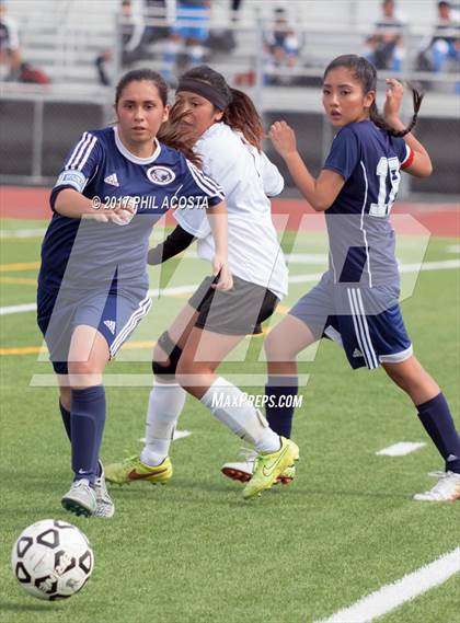 Thumbnail 3 in CALS Early College vs. USC Hybrid (CIF LA City Section D5 Final) photogallery.