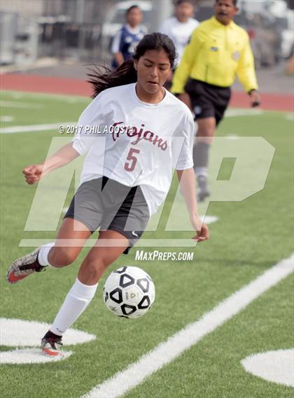 Thumbnail 2 in CALS Early College vs. USC Hybrid (CIF LA City Section D5 Final) photogallery.