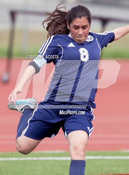 Thumbnail 2 in CALS Early College vs. USC Hybrid (CIF LA City Section D5 Final) photogallery.